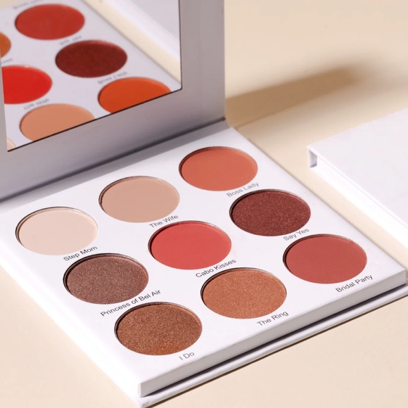 ✨ GIVE THEM LALA BEAUTY The Grown Woman Palette - Picture 11 of 11